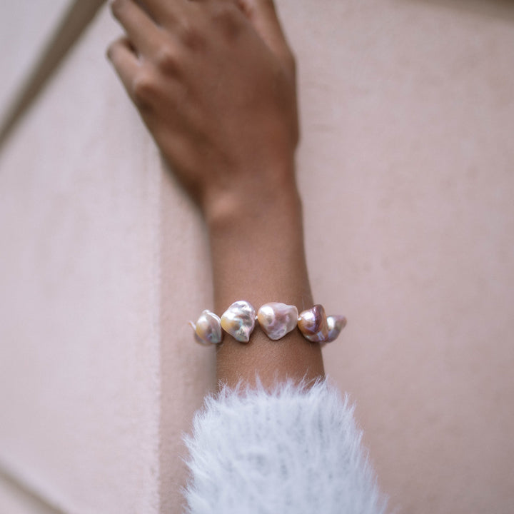 LISGARDEN Lavender // Armband mit großen lavendelfarbenen Barockperlen