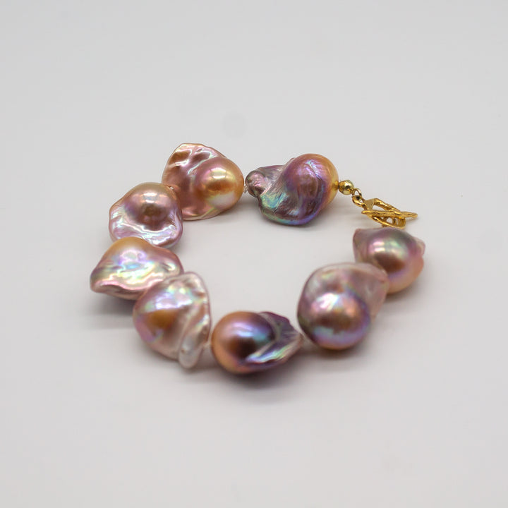 LISGARDEN Lavender // Armband mit großen lavendelfarbenen Barockperlen