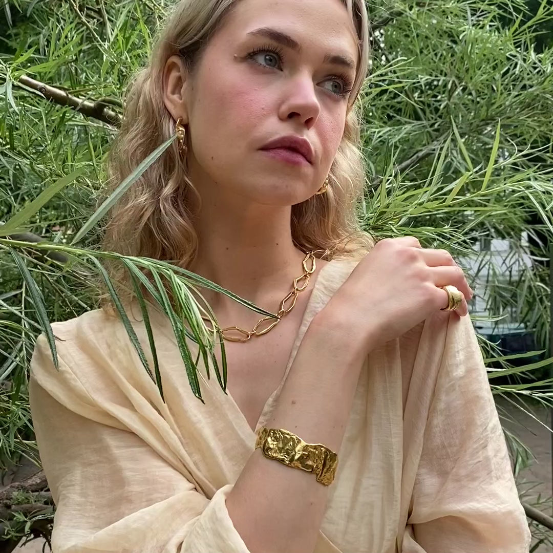 LINDALEN // Statement-Halskette