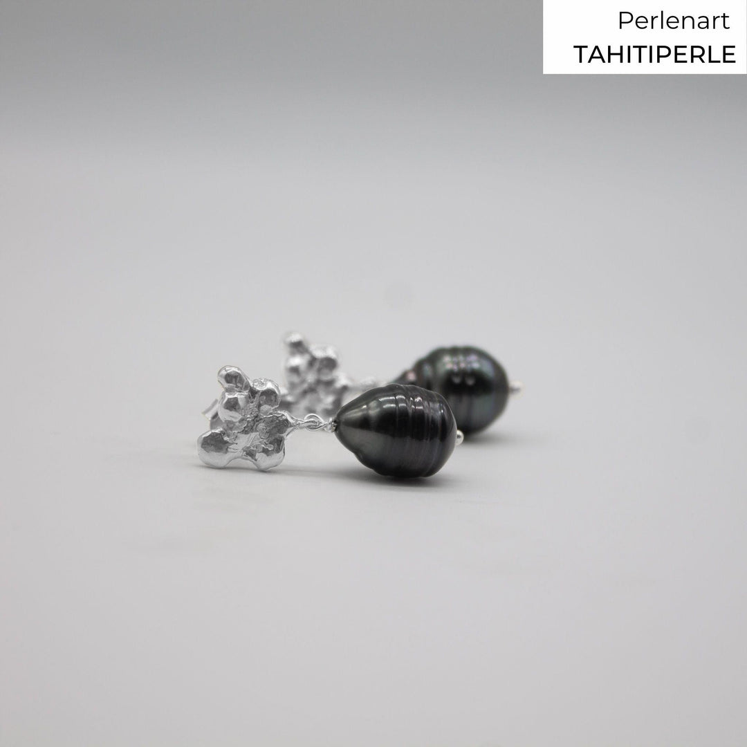 FJELLSTRAND Midnight // Silver earrings with baroque or Tahitian pearls