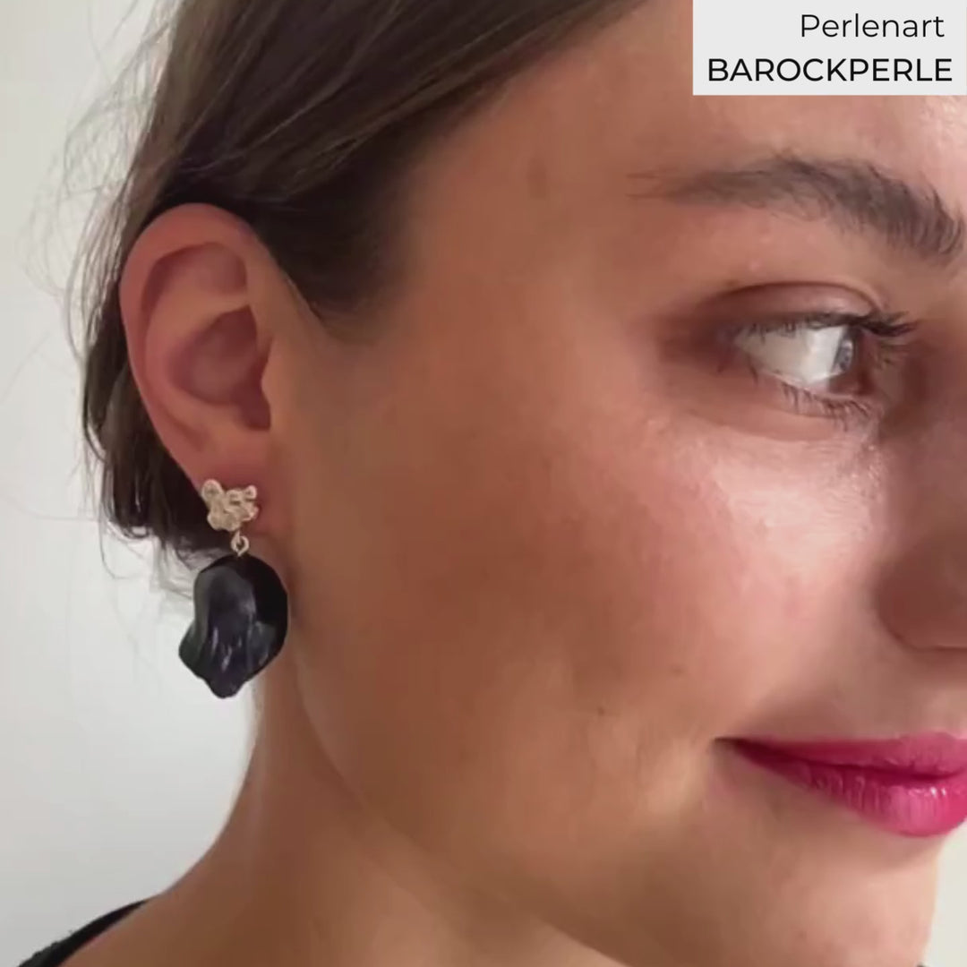 FJELLSTRAND Midnight // Silver earrings with baroque or Tahitian pearls