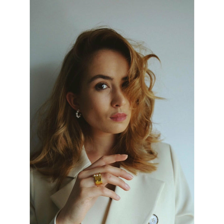 ANGVIKA // Ring mit 3 kleinen Süßwasserperlen