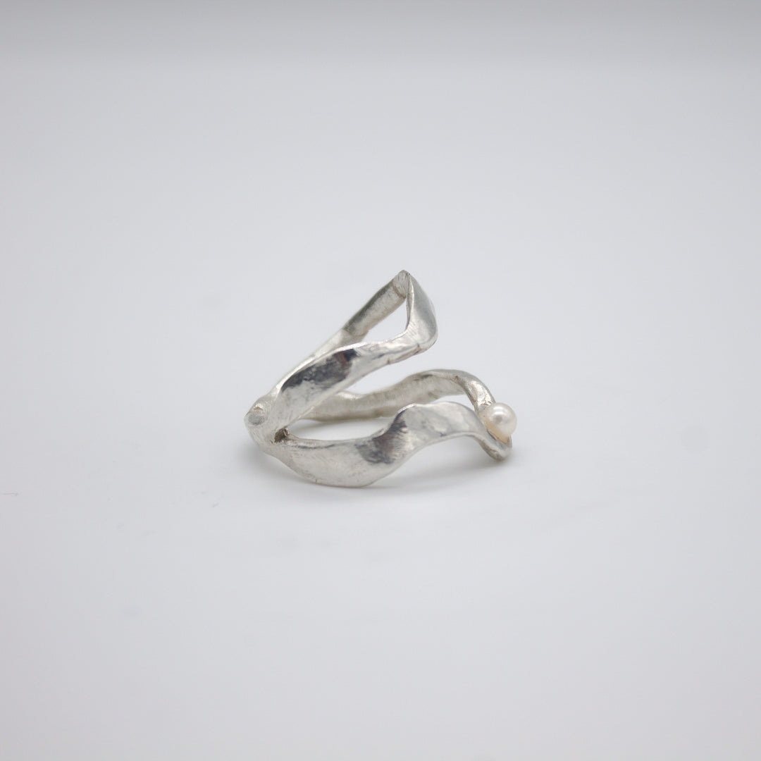 FRYA // Doppelring mit zarter Perle