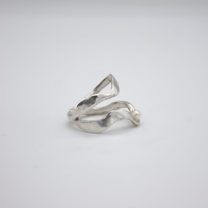 FRYA // Doppelring mit zarter Perle