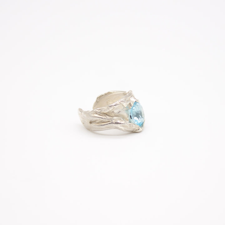 AMALIENBORG // Geöffneter Ring mit blauem Topas
