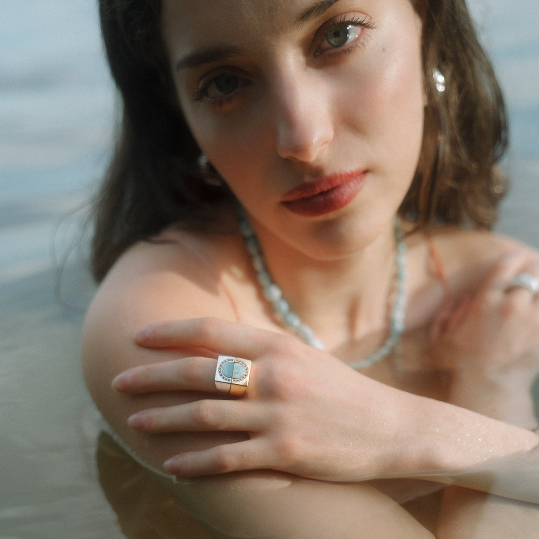 HAVLYS // Statement-Halskette aus Larimar-Edelsteinen