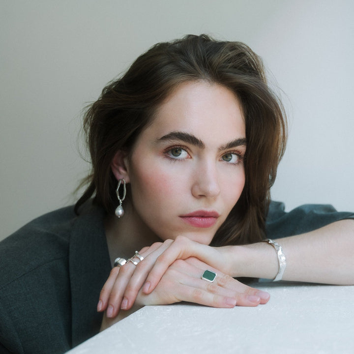 LINDALEN // Statement-Ohrringe mit zarter Barockperle