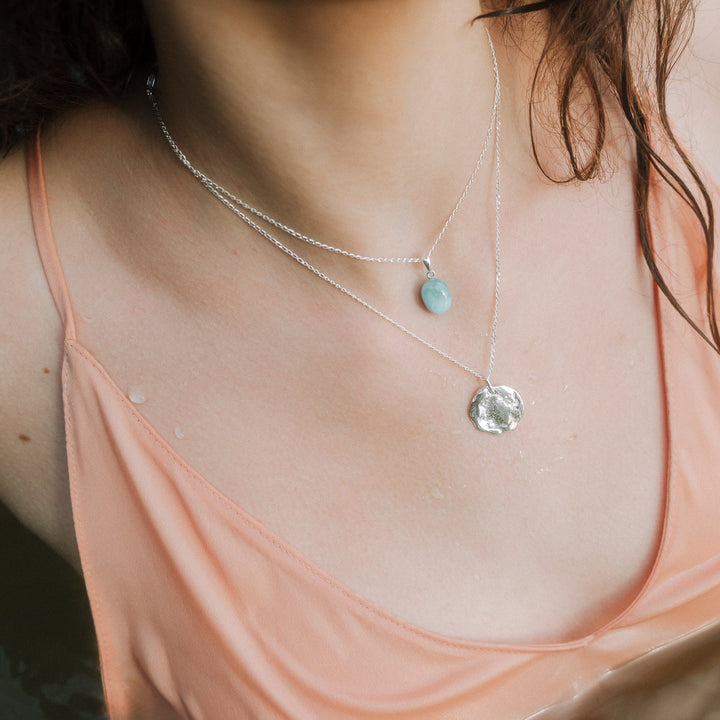 HAVLYS //  Ankerkette mit Larimar-Edelstein als Anhänger
