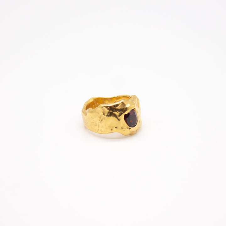 ANGVIKA // Fine silver ring with 3 small freshwater pearls