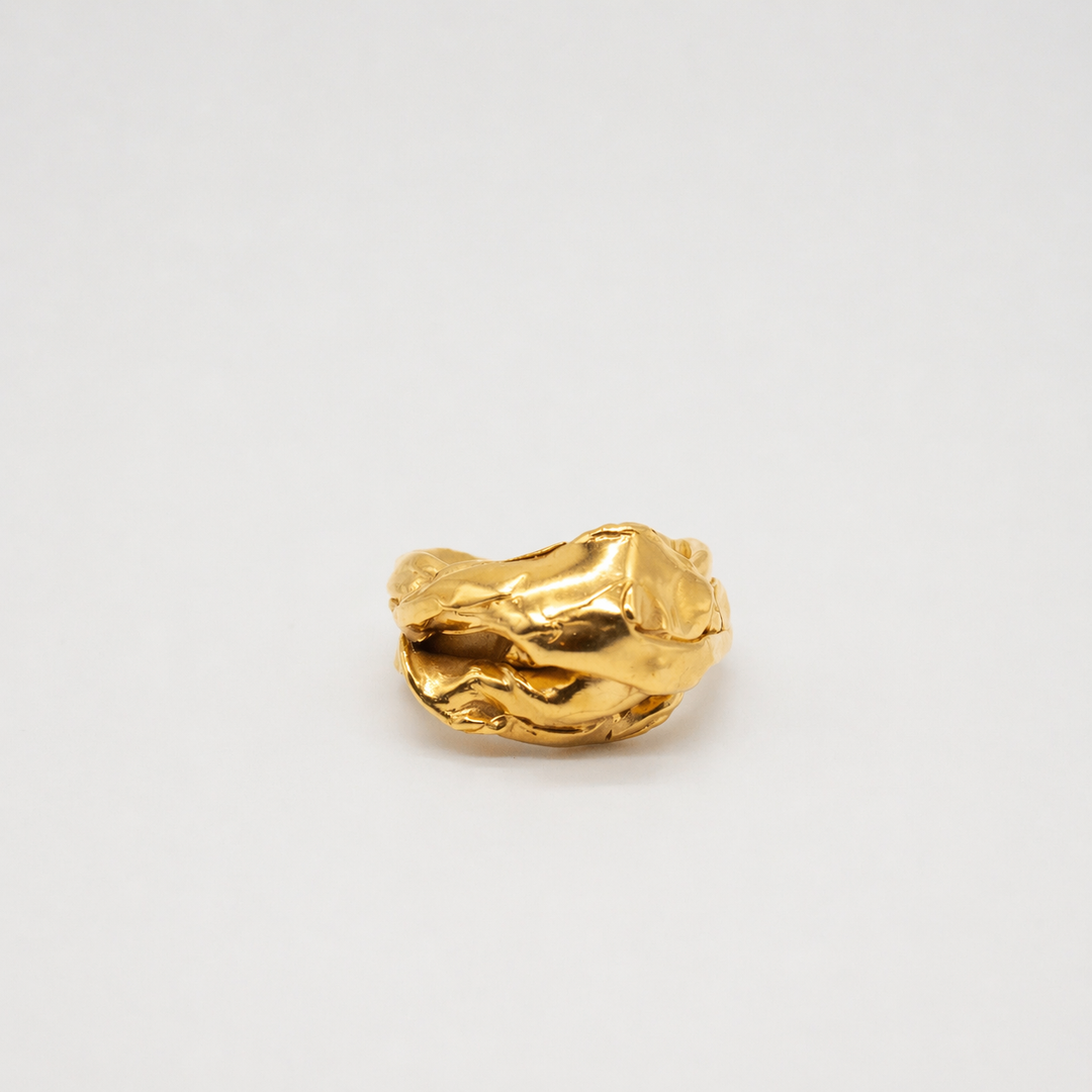 LYNGSTRANDA // Ring in Knotenoptik