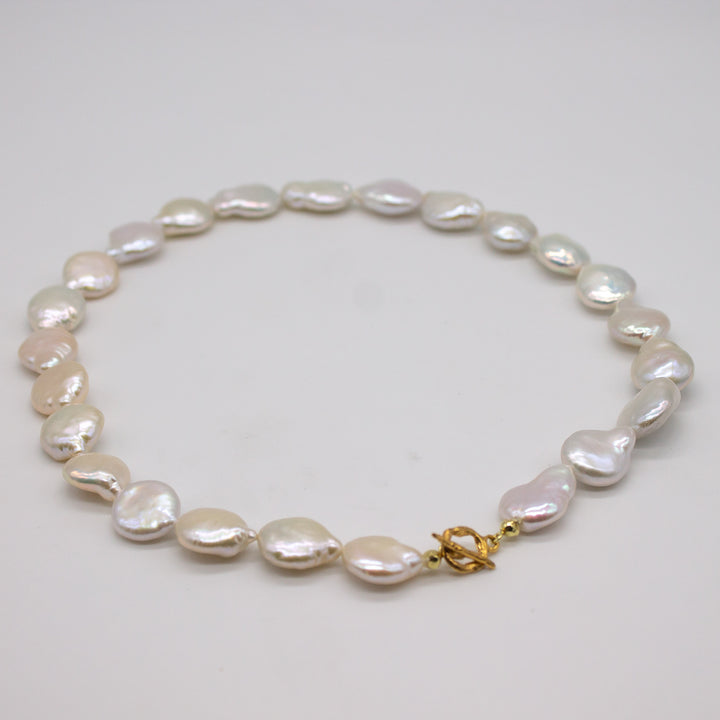 LISGARDEN // Bracelet with large baroque pearls &amp; clasp in fine silver