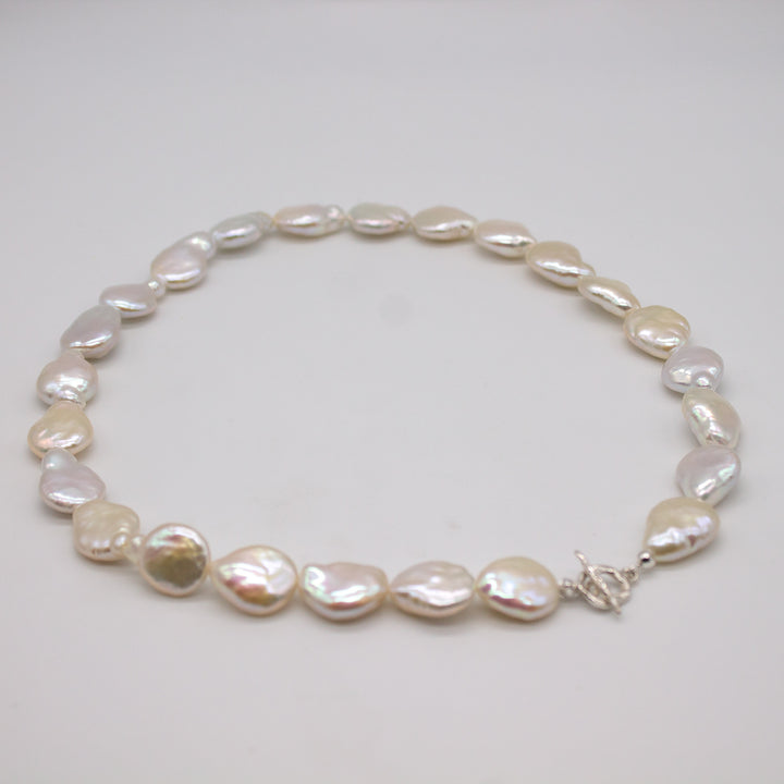 LISGARDEN // Bracelet with large baroque pearls &amp; clasp in fine silver