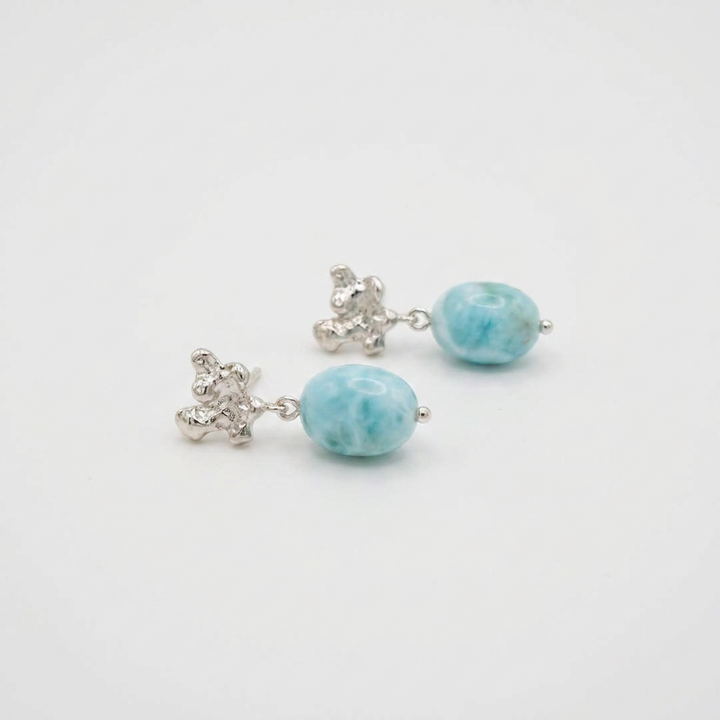 HAVLYS // Ohrstecker mit zarten Larimar-Edelsteinen