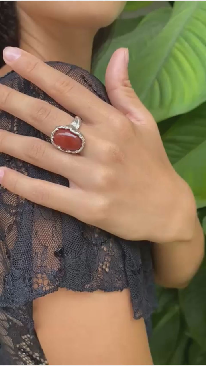 NYMÅNE // Ring mit Karneolstein