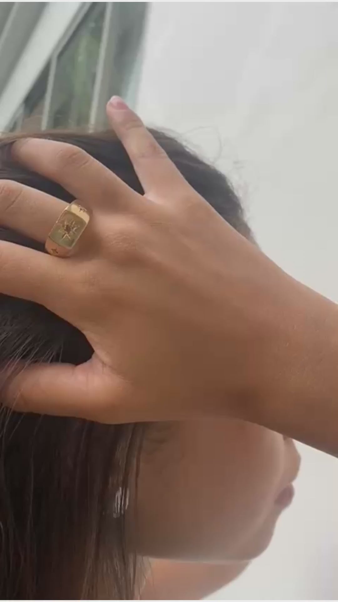 STJERNESKUD // Ring mit Rauchquarz in Sternform