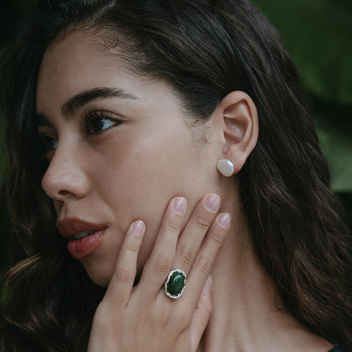 NOVA // Ohrstecker mit Süßwasserperle