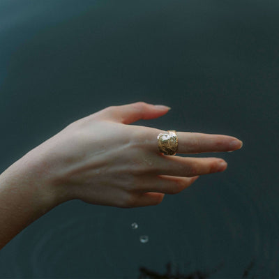 LILLESAND // Statement-Ring vergoldet