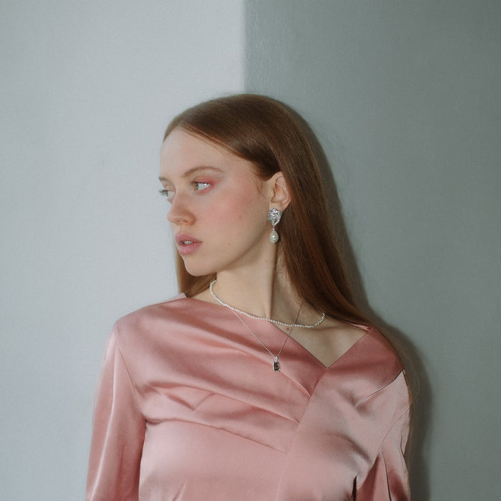 LILLESAND // Ohrstecker mit zarten Barockperlen