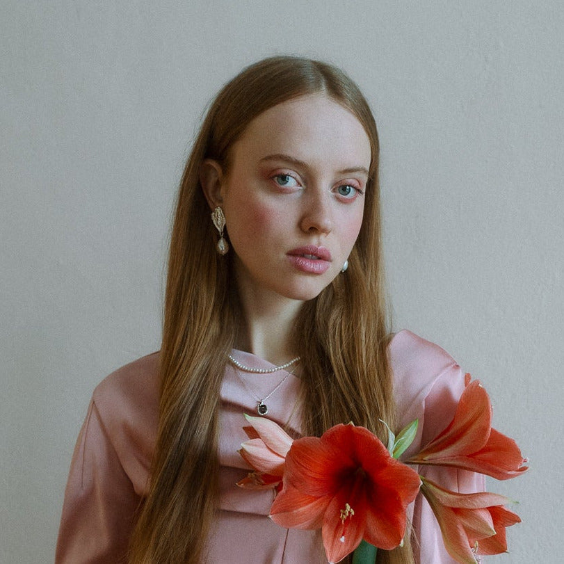 LILLESAND // Ohrstecker mit zarten Barockperlen