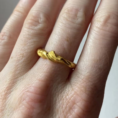 FEVIK // Gold-plated ring