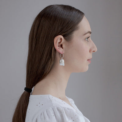 Bridal jewelry CAPRAIA // Hoop earrings made of sterling silver with large baroque pearls