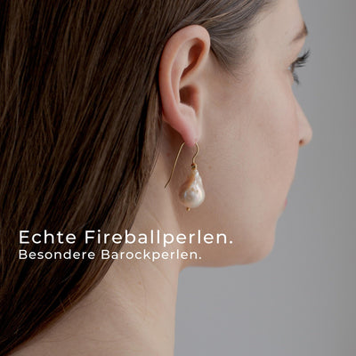 CURIEUSE // Gold-plated earrings with zirconia and baroque pearls