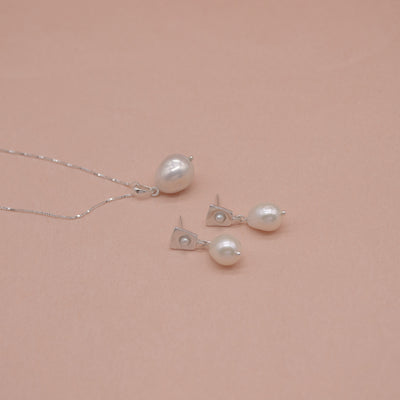 Jewelry set // FALKEVIKA earrings x FILICUDI necklace in silver