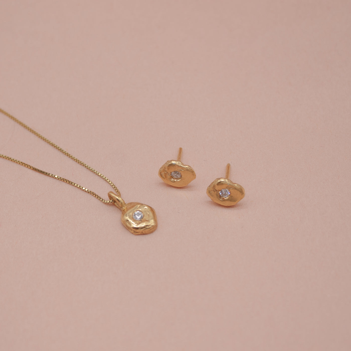 Jewelry set // LÆRDAL earrings x LÆRDAL necklace gold plated 
