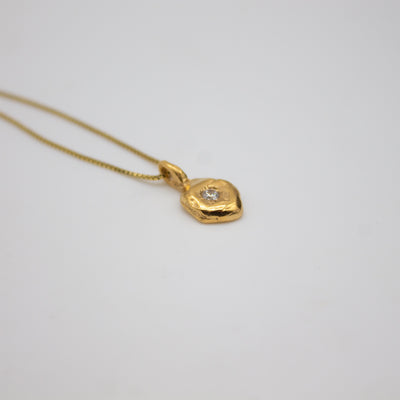 LÆRDAL // Necklace with delicate pendant gold-plated with zirconia stone 