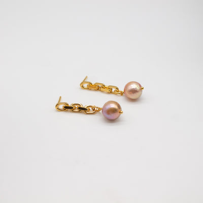 LYSEFJORD // Statement chain earrings gold-plated with rare Edison pearls