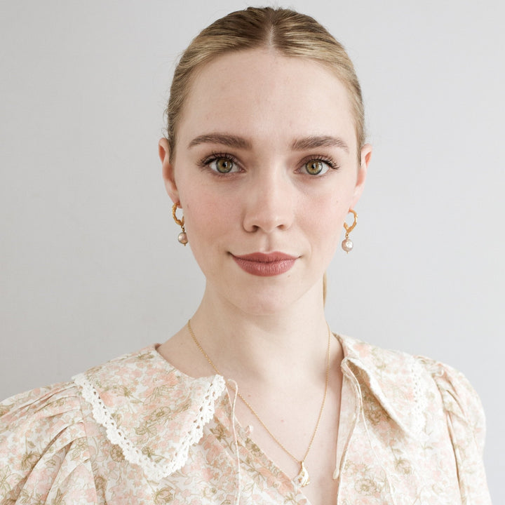 Bridal jewelry MILBAKKEN 585 GOLD (14k) // Hoop earrings with Akoya pearl