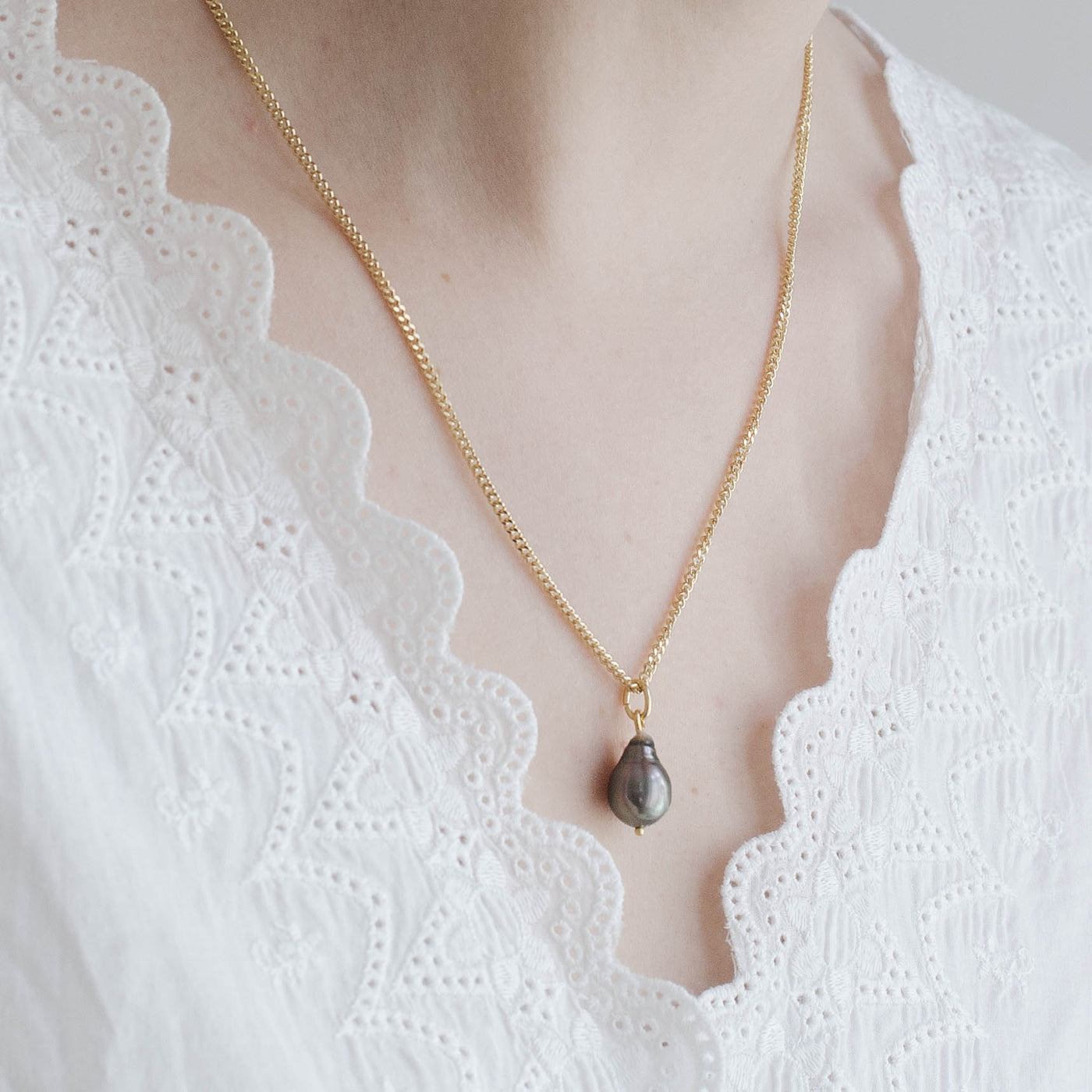 Jewelry Set // FJELLSTRAND Midnight Earrings x NYTORP Necklace Gold Plated