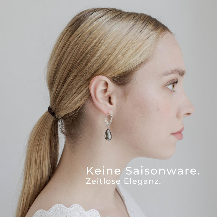 SANDEFJORD // Creolen mit Tahitiperle