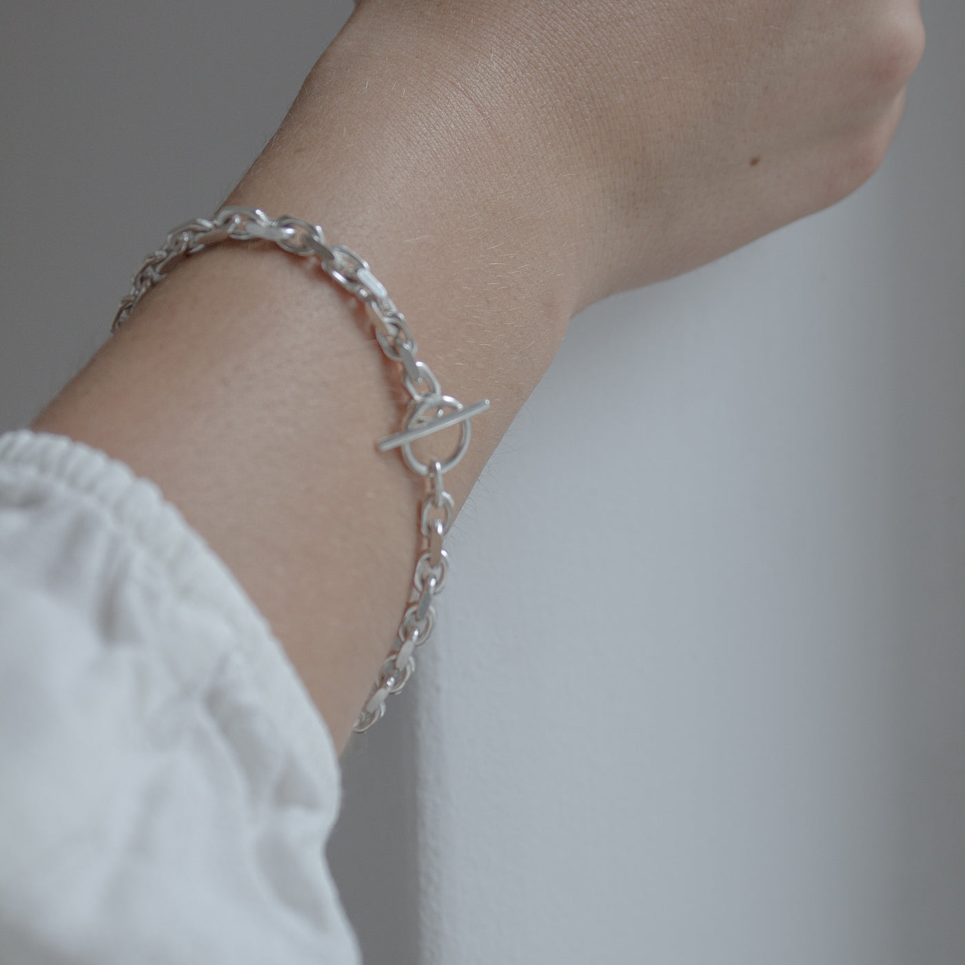 VIKJA // Sterling silver bracelet with coarse links