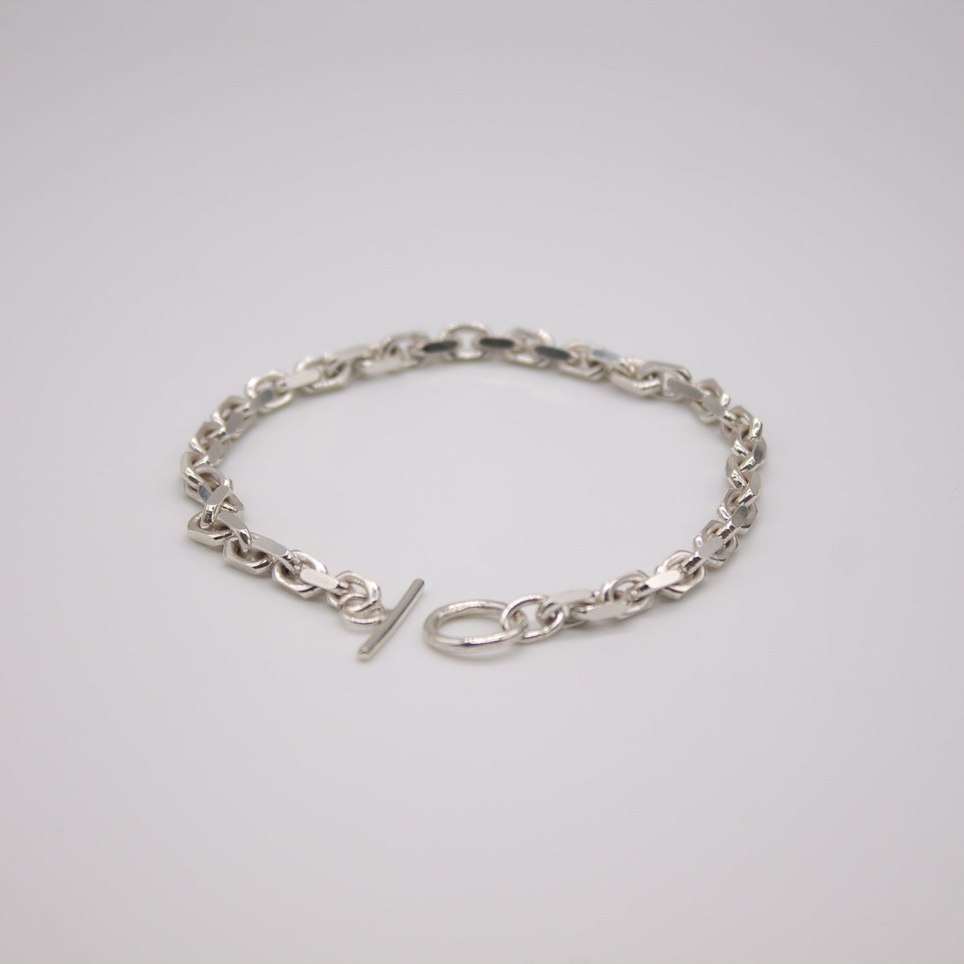 Jewelry set // LYSEFJORD earrings x VIKJA bracelet in silver