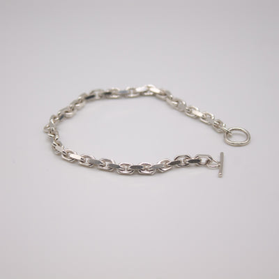 VIKJA // Sterling silver bracelet with coarse links